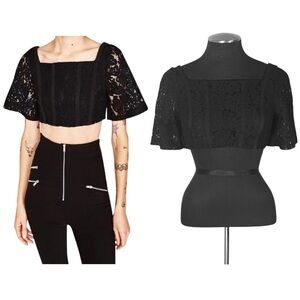 Zara – Black Lace Short Sleeve Lined Crop Top – Small